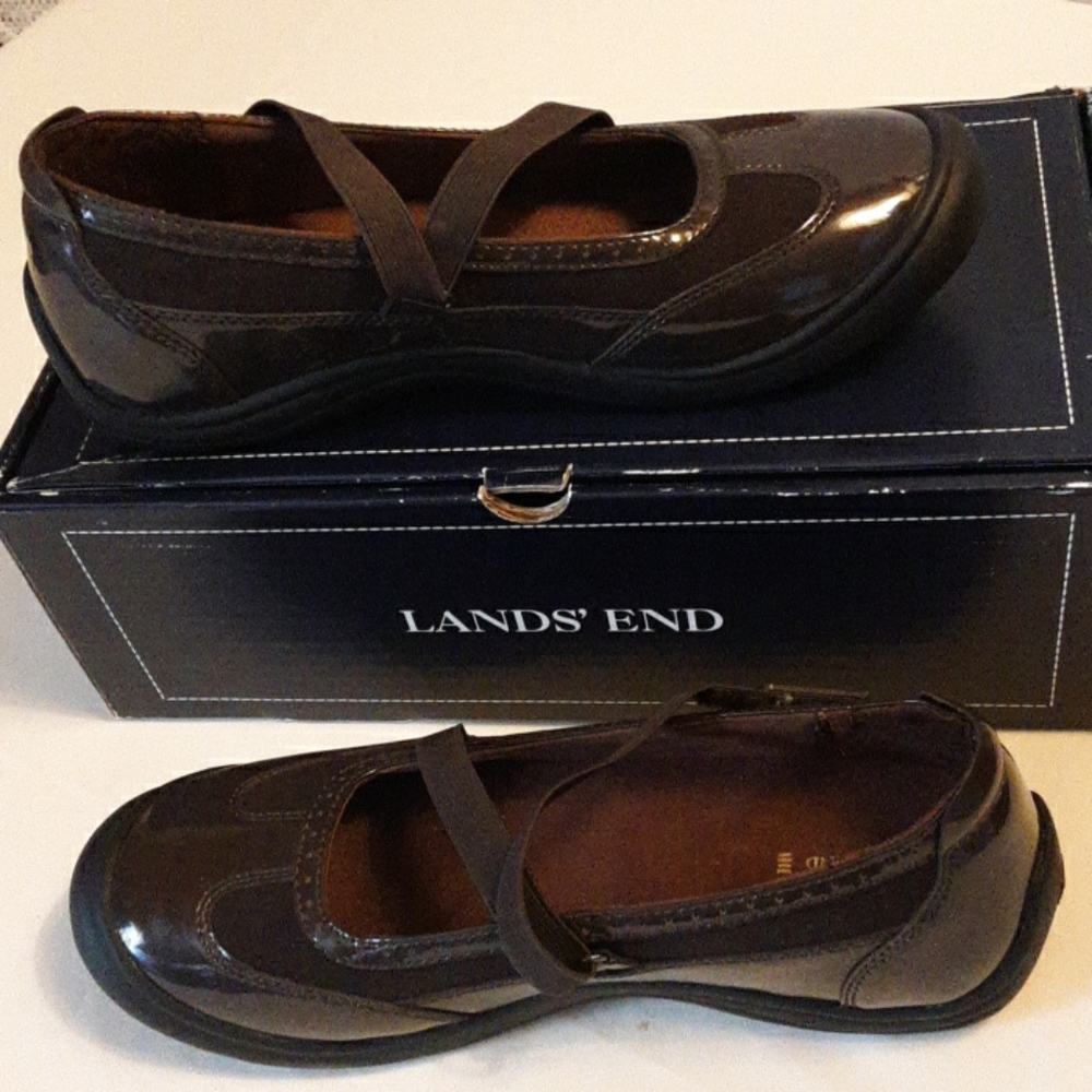 Land's End Shoes  8.5